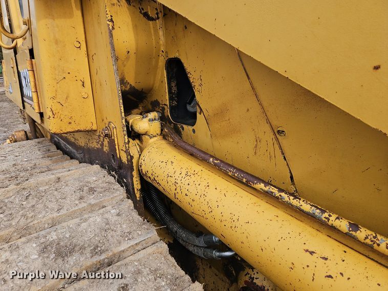 image for item DN7214 1996 Caterpillar  963B track loader