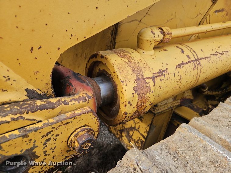 image for item DN7214 1996 Caterpillar  963B track loader