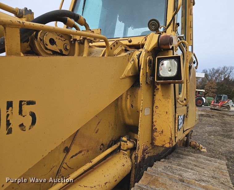 image for item DN7214 1996 Caterpillar  963B track loader