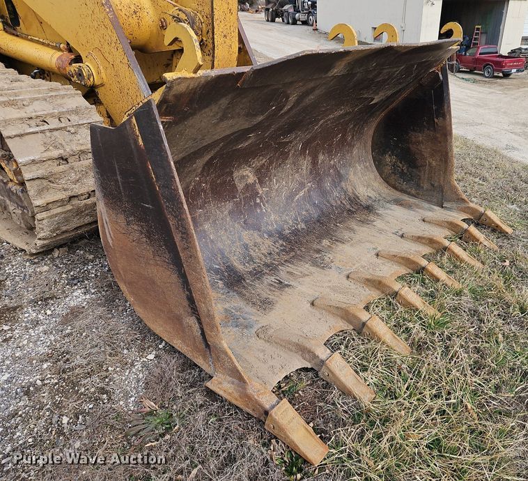 image for item DN7214 1996 Caterpillar  963B track loader