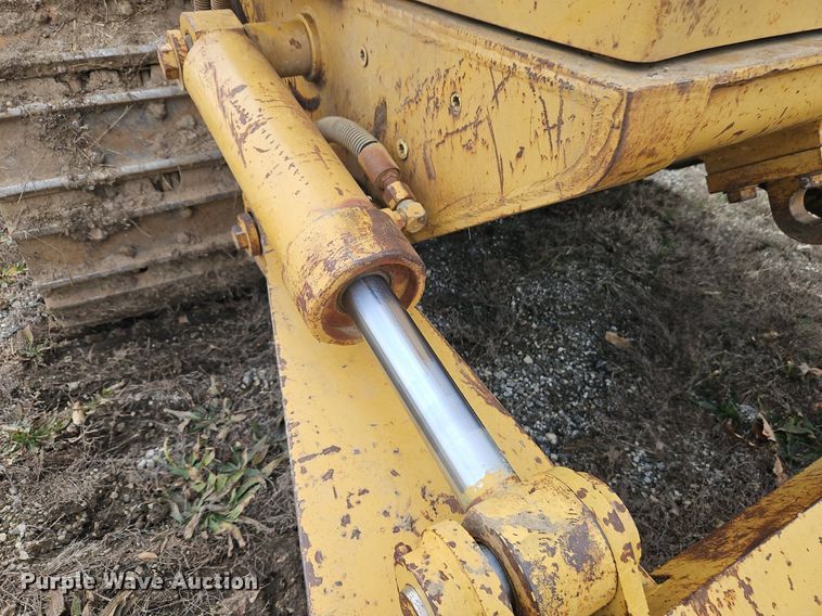 image for item DN7214 1996 Caterpillar  963B track loader