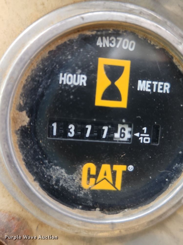 image for item DN7214 1996 Caterpillar  963B track loader