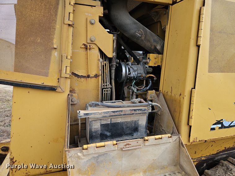 image for item DN7214 1996 Caterpillar  963B track loader