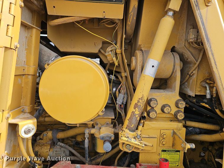 image for item DN7214 1996 Caterpillar  963B track loader