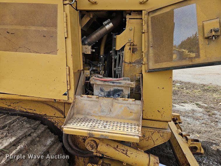 image for item DN7214 1996 Caterpillar  963B track loader