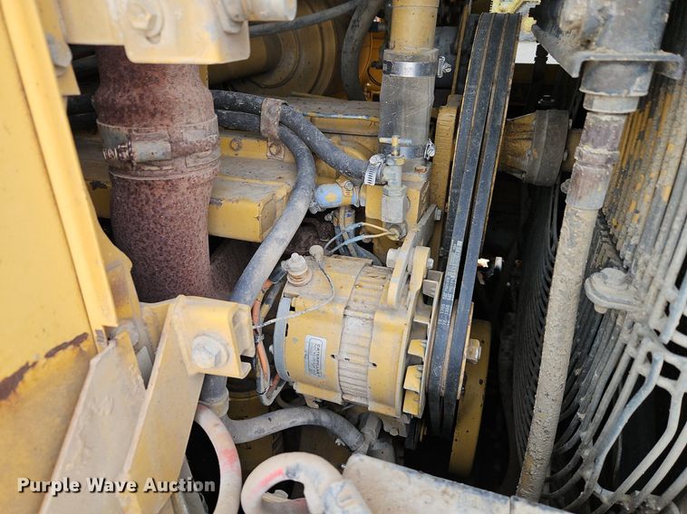 image for item DN7214 1996 Caterpillar  963B track loader