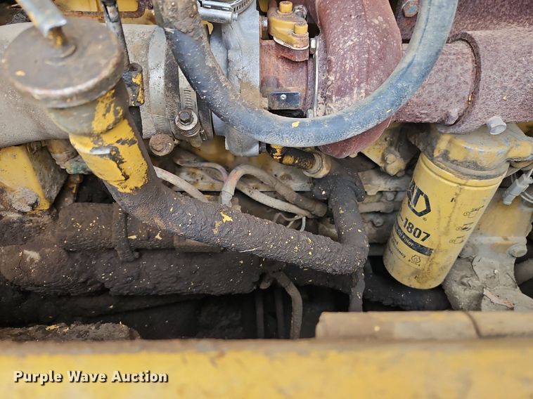 image for item DN7214 1996 Caterpillar  963B track loader