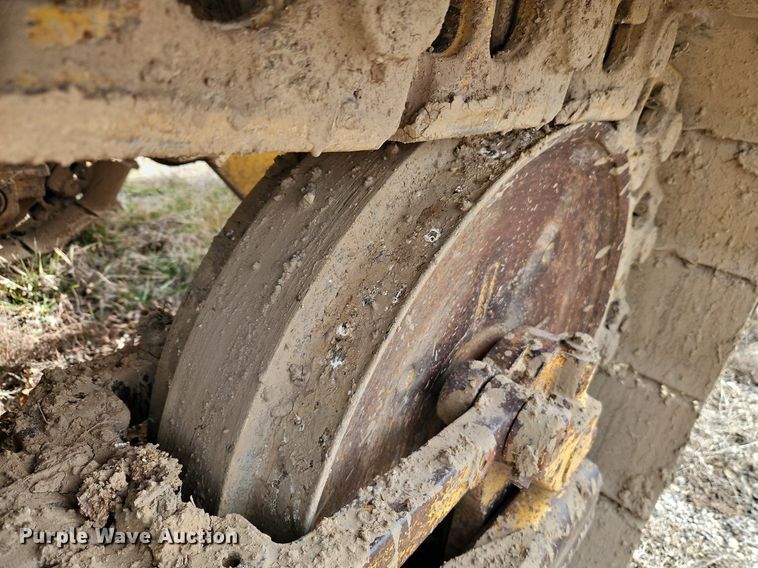 image for item DN7214 1996 Caterpillar  963B track loader