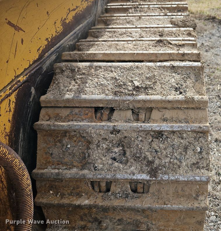 image for item DN7214 1996 Caterpillar  963B track loader