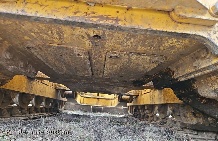 image for item DN7215 2005 John Deere 450J LT dozer