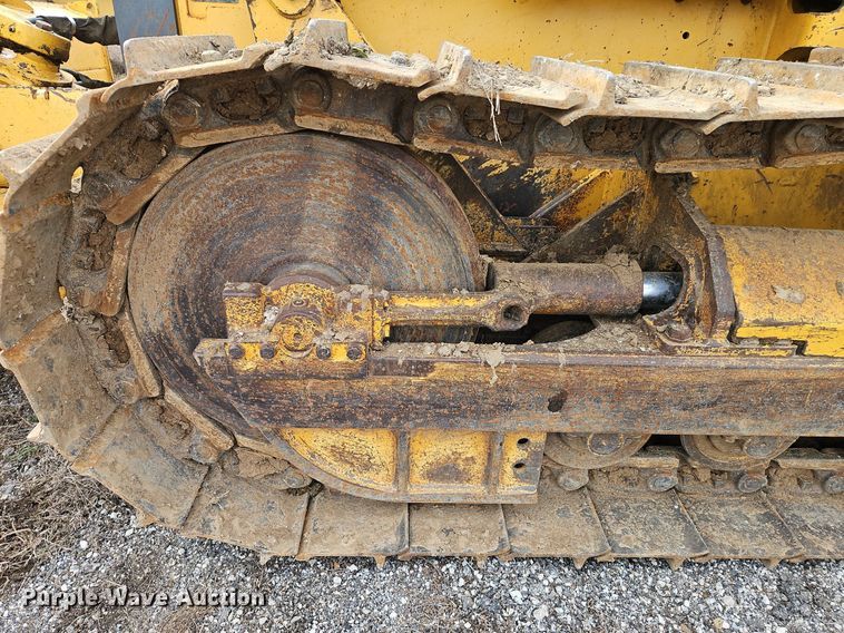 image for item DN7215 2005 John Deere 450J LT dozer