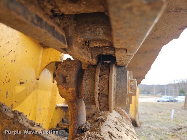 image for item DN7215 2005 John Deere 450J LT dozer