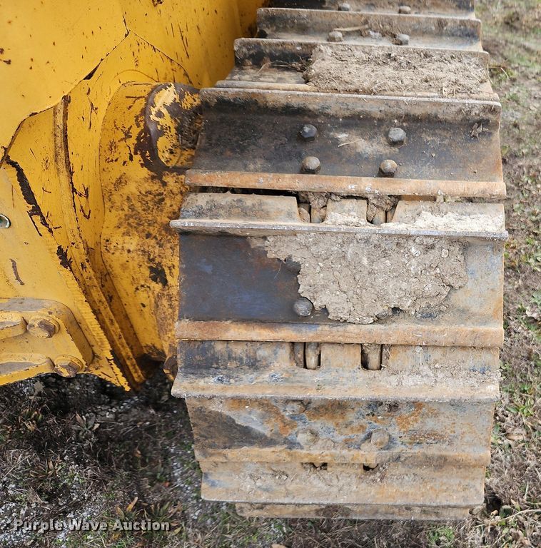 image for item DN7215 2005 John Deere 450J LT dozer