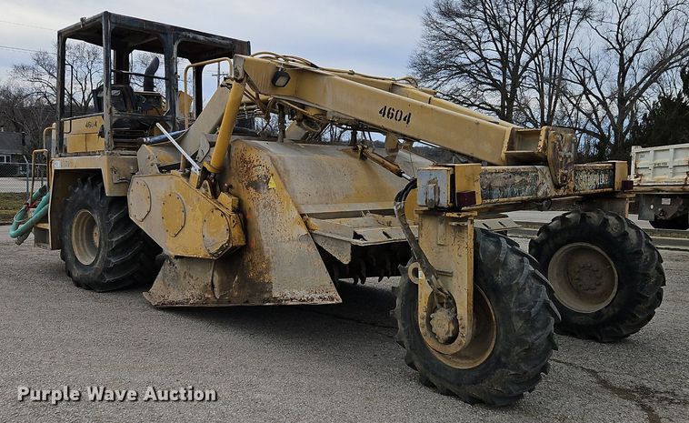 image for item DN7216 1995 Caterpillar  SM 350 soil stabilizer / reclaimer