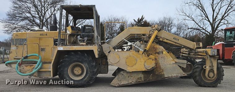 image for item DN7216 1995 Caterpillar  SM 350 soil stabilizer / reclaimer