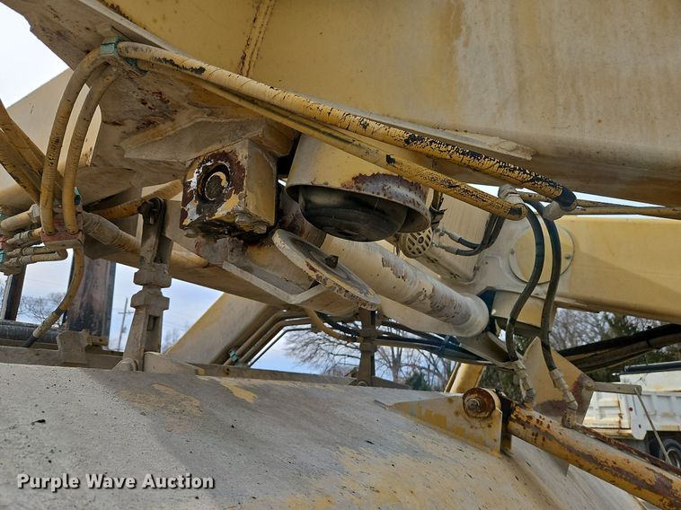 image for item DN7216 1995 Caterpillar  SM 350 soil stabilizer / reclaimer