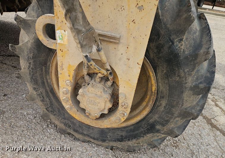 image for item DN7216 1995 Caterpillar  SM 350 soil stabilizer / reclaimer