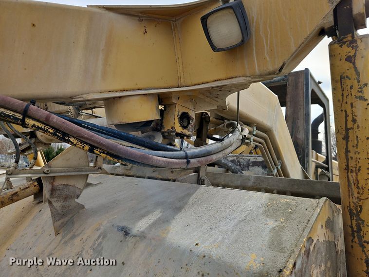 image for item DN7216 1995 Caterpillar  SM 350 soil stabilizer / reclaimer