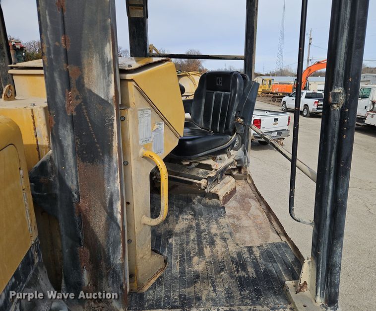 image for item DN7216 1995 Caterpillar  SM 350 soil stabilizer / reclaimer