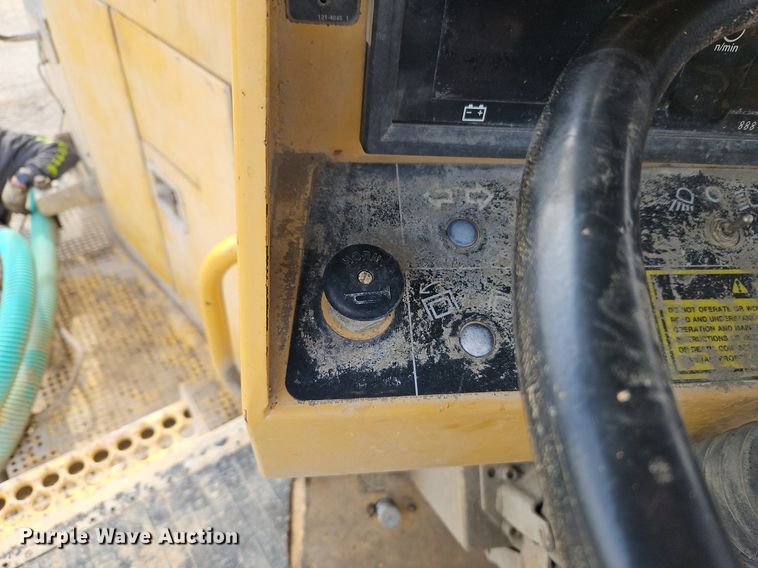 image for item DN7216 1995 Caterpillar  SM 350 soil stabilizer / reclaimer