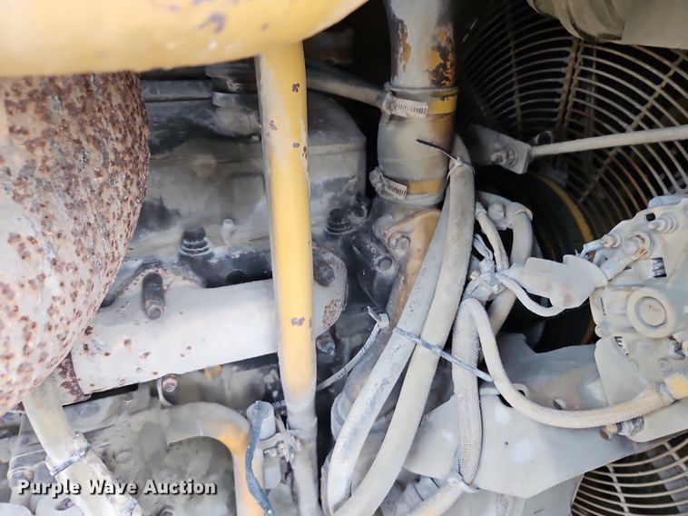 image for item DN7216 1995 Caterpillar  SM 350 soil stabilizer / reclaimer