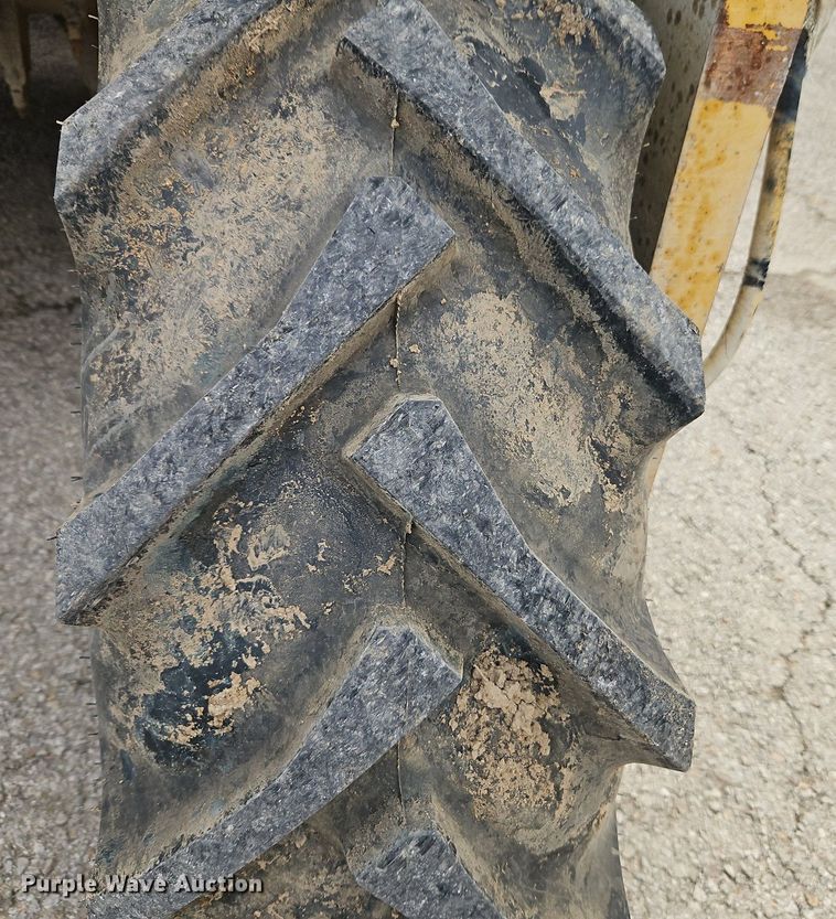 image for item DN7216 1995 Caterpillar  SM 350 soil stabilizer / reclaimer