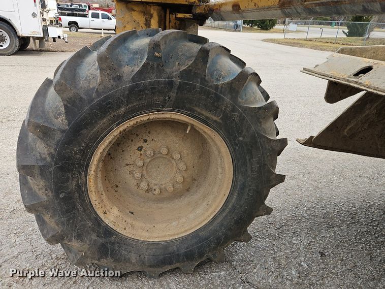 image for item DN7216 1995 Caterpillar  SM 350 soil stabilizer / reclaimer