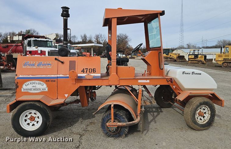 image for item DN7219 Broce CR350 broom