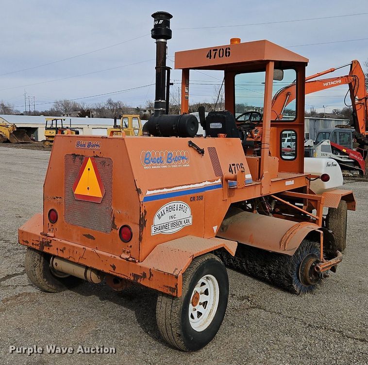 image for item DN7219 Broce CR350 broom