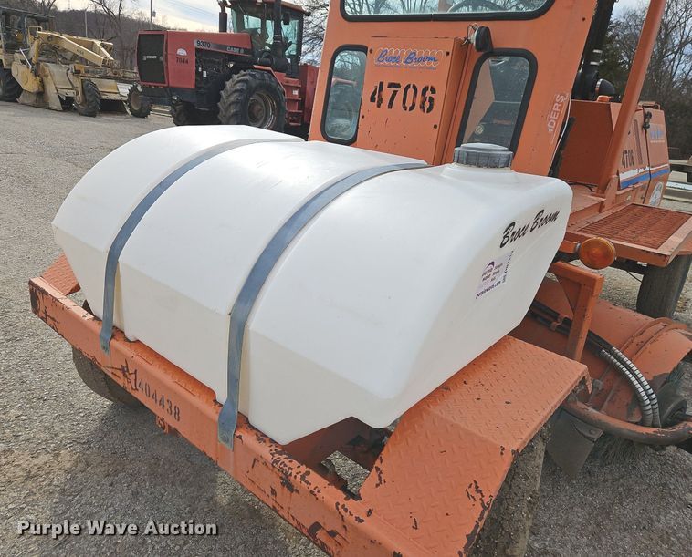 image for item DN7219 Broce CR350 broom