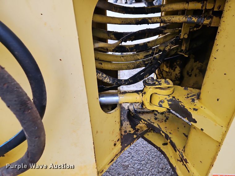 image for item DN7220 1994 Komatsu  WA250-1 wheel loader