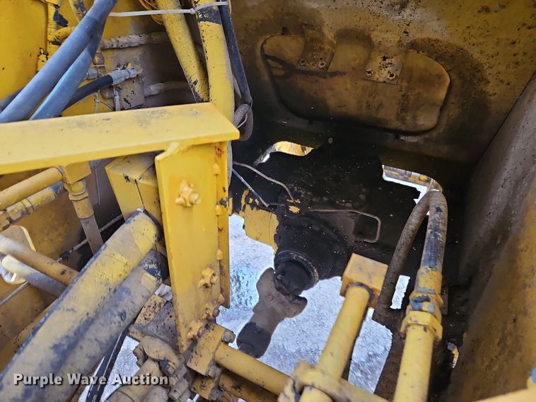 image for item DN7220 1994 Komatsu  WA250-1 wheel loader