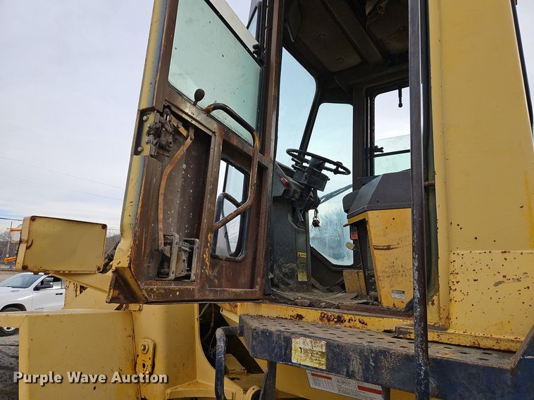 image for item DN7220 1994 Komatsu  WA250-1 wheel loader