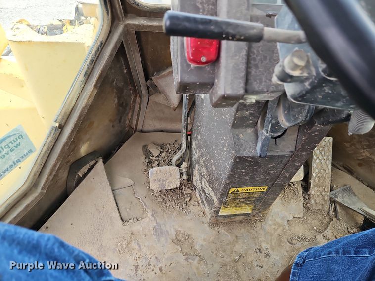 image for item DN7220 1994 Komatsu  WA250-1 wheel loader