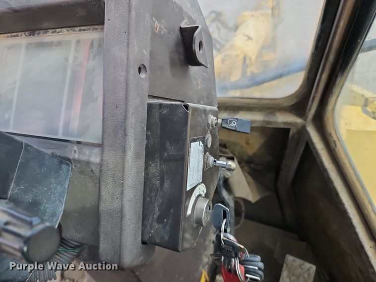 image for item DN7220 1994 Komatsu  WA250-1 wheel loader