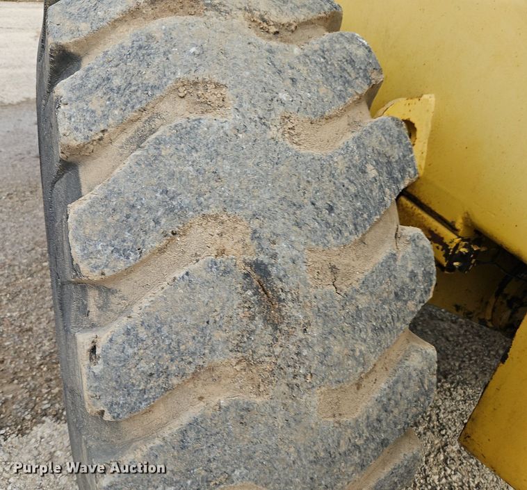 image for item DN7220 1994 Komatsu  WA250-1 wheel loader