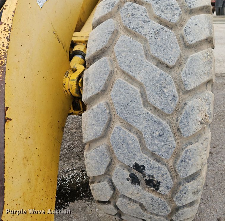 image for item DN7220 1994 Komatsu  WA250-1 wheel loader