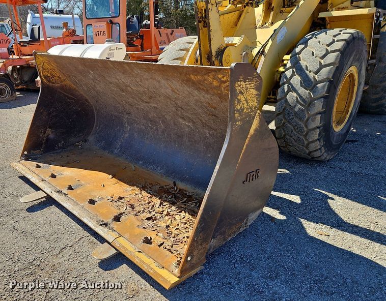 image for item DN7220 1994 Komatsu  WA250-1 wheel loader