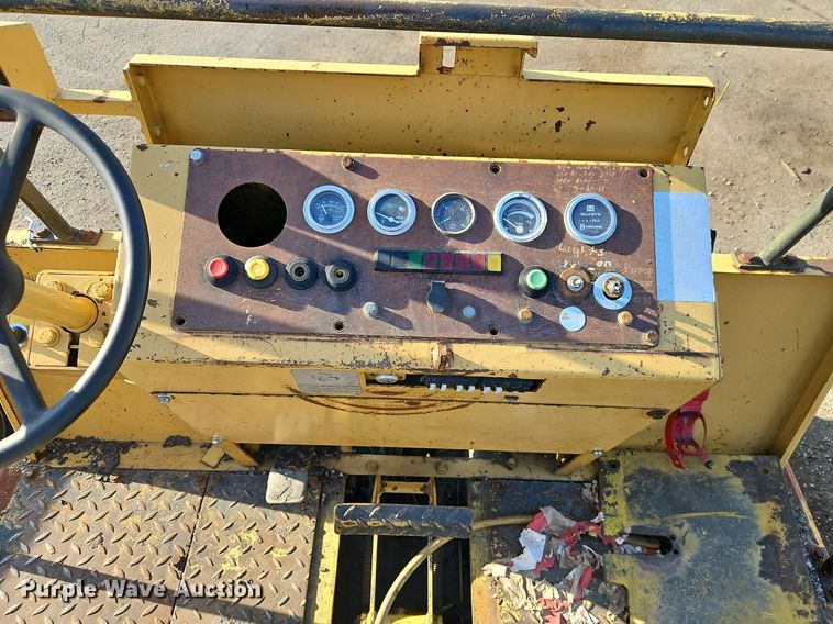 image for item DN7225 Bomag BW12R pneumatic roller