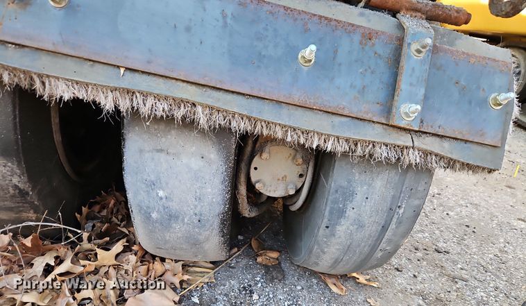 image for item DN7225 Bomag BW12R pneumatic roller