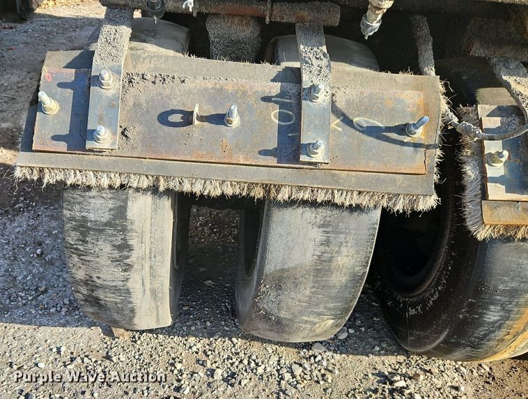 image for item DN7225 Bomag BW12R pneumatic roller