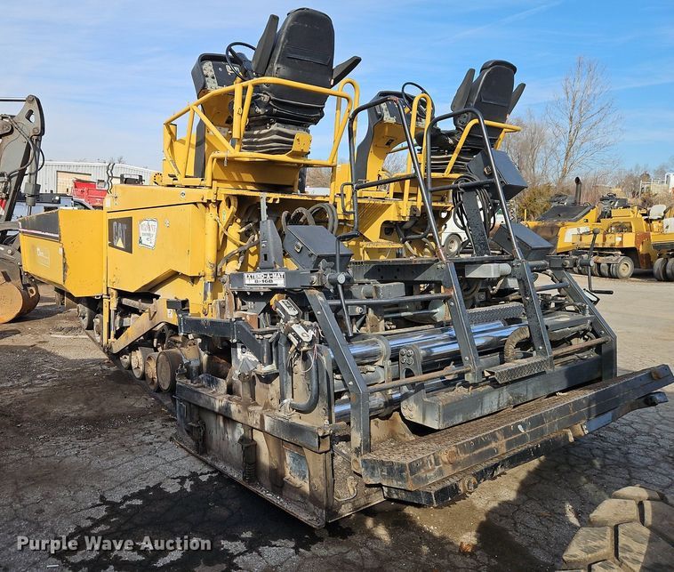image for item DN7228 Caterpillar  AP-655C paver