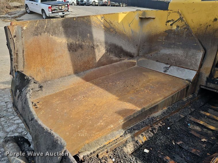 image for item DN7228 Caterpillar  AP-655C paver