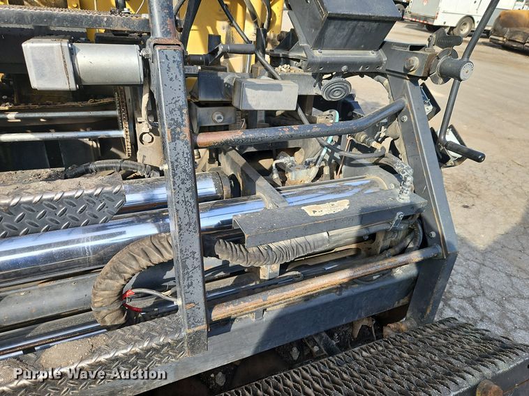 image for item DN7228 Caterpillar  AP-655C paver