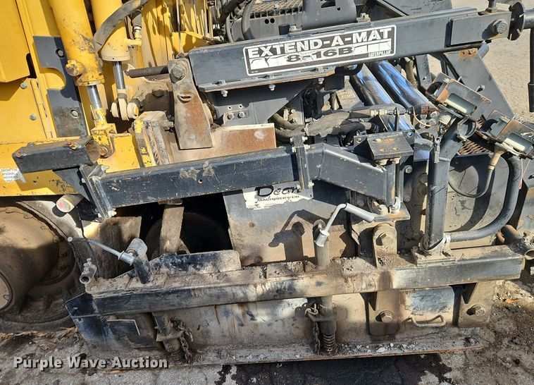 image for item DN7228 Caterpillar  AP-655C paver