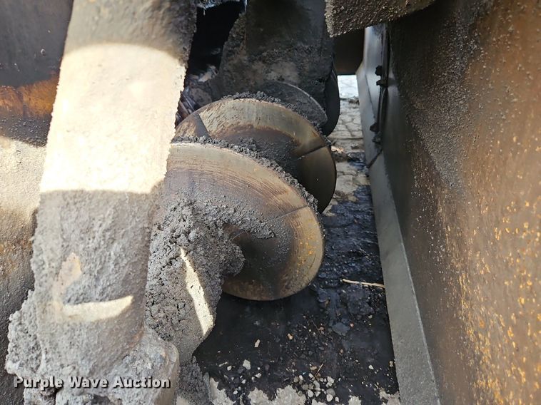 image for item DN7228 Caterpillar  AP-655C paver