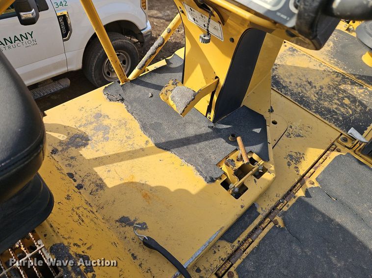 image for item DN7228 Caterpillar  AP-655C paver