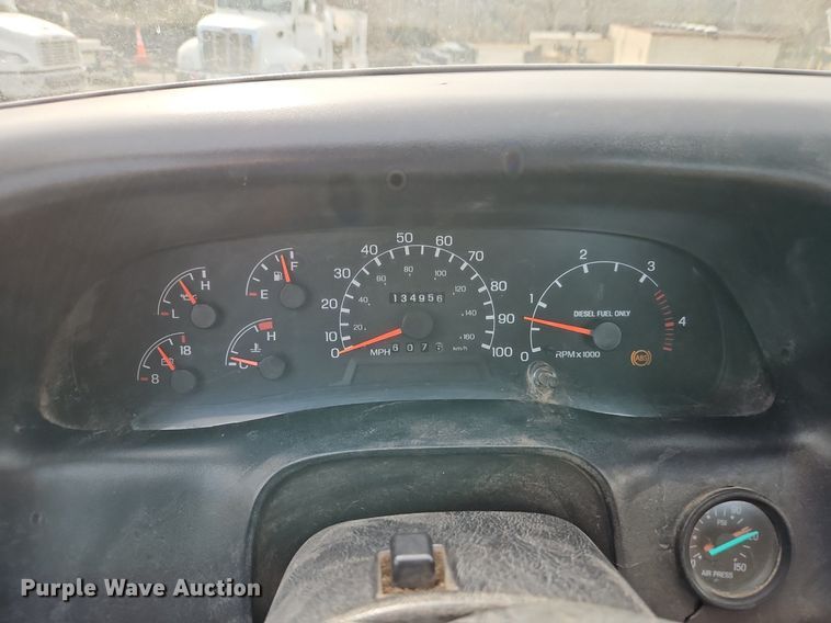 image for item DN7229 2000 Ford F650 Super Duty XL truck cab and chassis