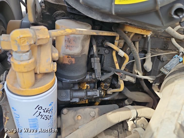 image for item DN7229 2000 Ford F650 Super Duty XL truck cab and chassis