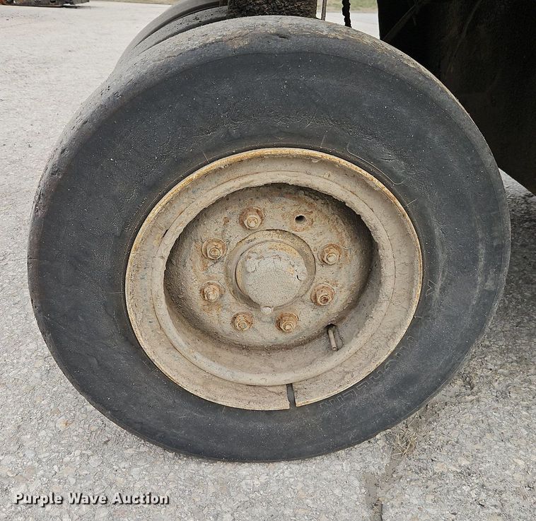 image for item DN7230 Bomag BW12R pneumatic roller